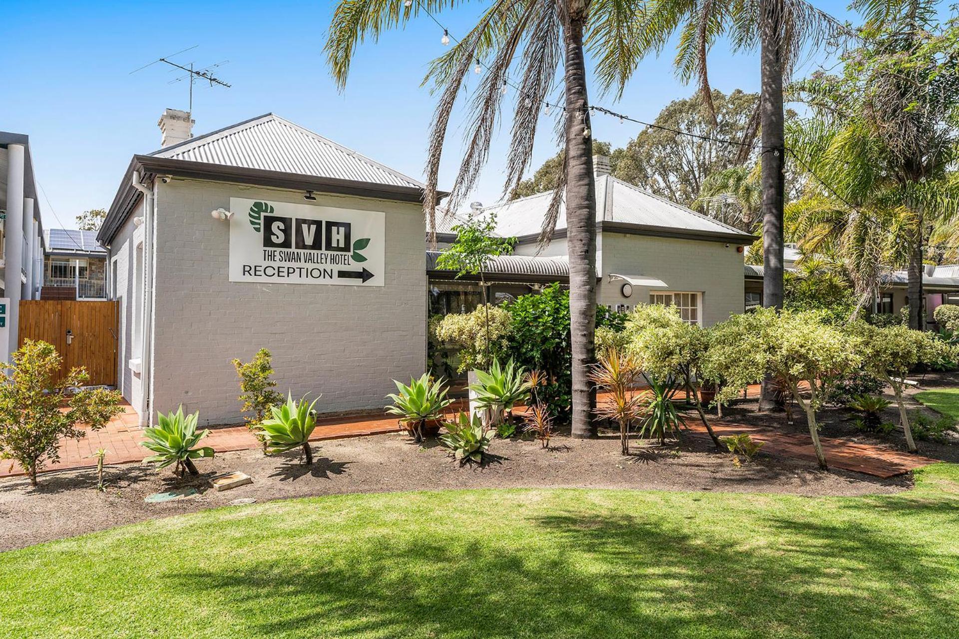 The Swan Valley Hotel Henley Brook Экстерьер фото